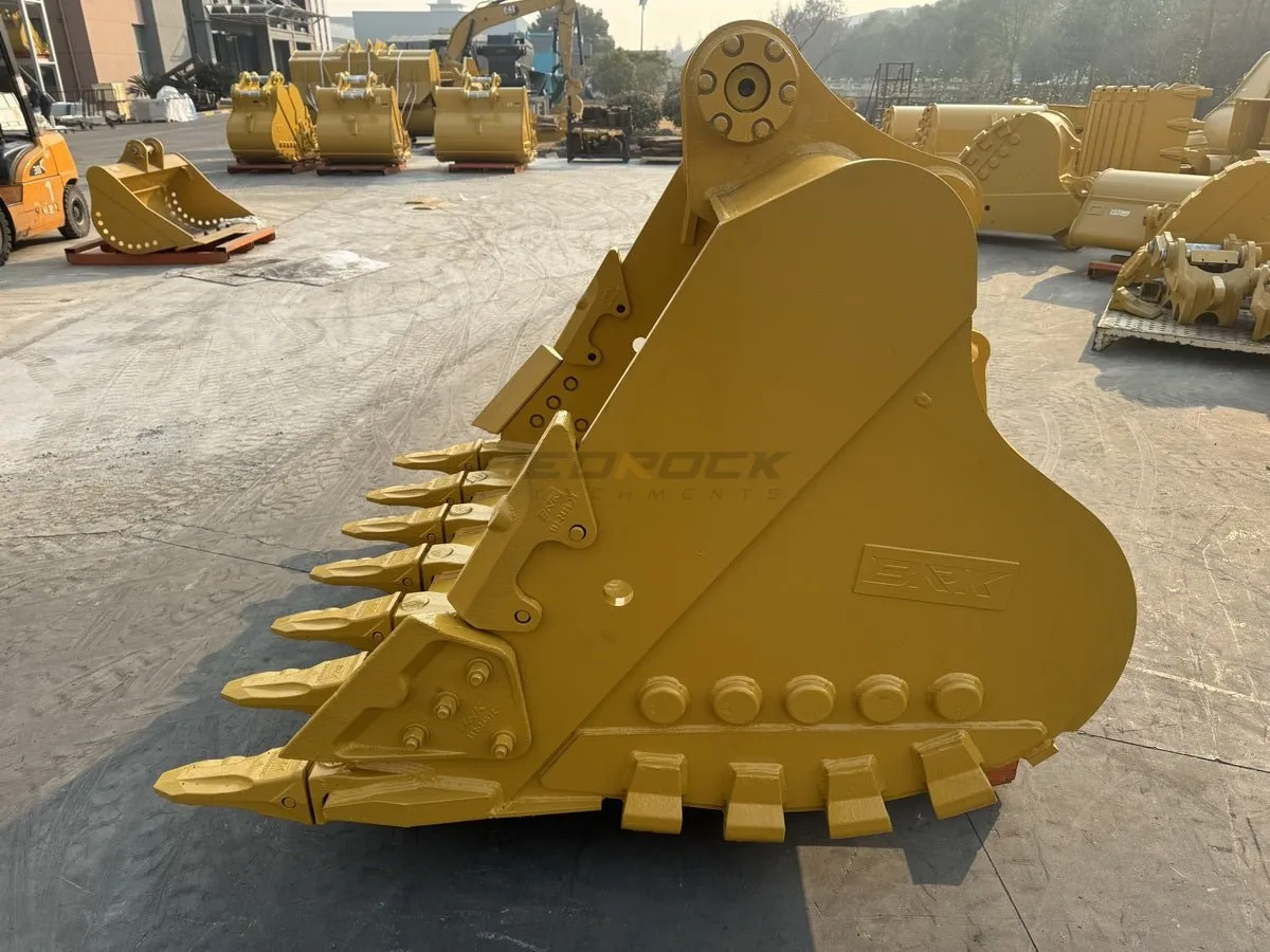 72in Heavy Duty Excavator Bucket fits CAT 330 Excavator D Linkage